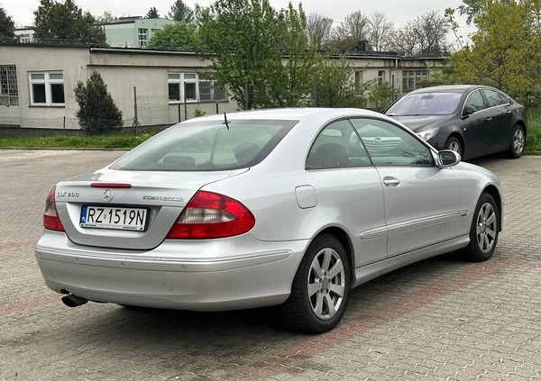 Mercedes-Benz CLK cena 26500 przebieg: 225000, rok produkcji 2007 z Rzeszów małe 301